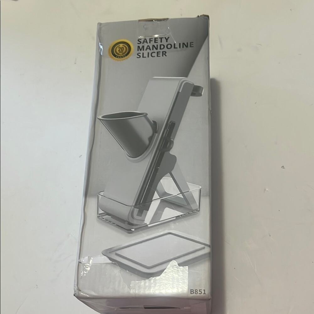 Safety Mandoline Slicer - Professional Kitchen Food Prep Tool in Gray